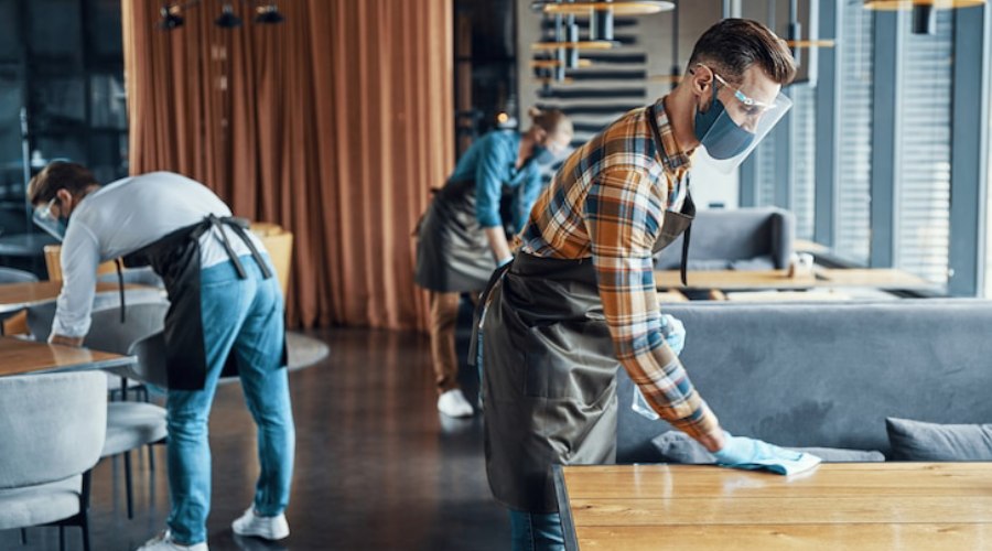 DIY vs. Professional Office Cleaning